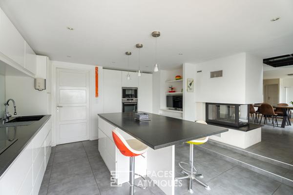 Chaumière de caractère avec belles prestations et jardin paysager