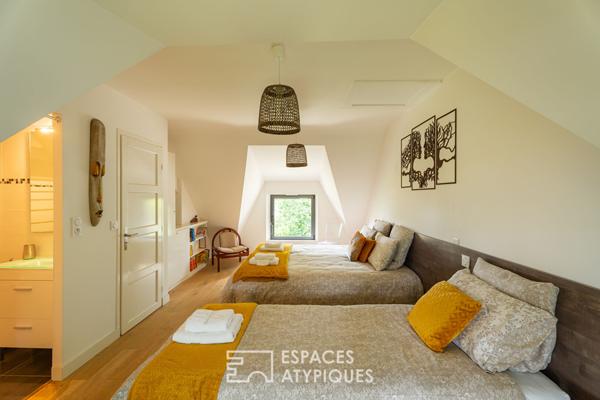 Chaumière de caractère avec belles prestations et jardin paysager