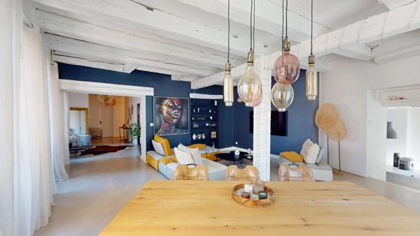 Magnifique appartement de 120m2 situé en coeur de vieille ville