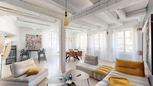Magnifique appartement de 120m2 situé en coeur de vieille ville