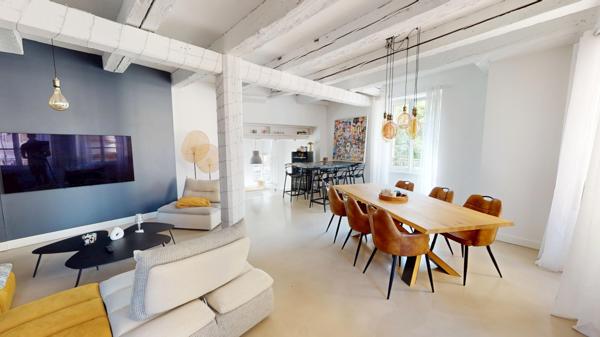 Magnifique appartement de 120m2 situé en coeur de vieille ville