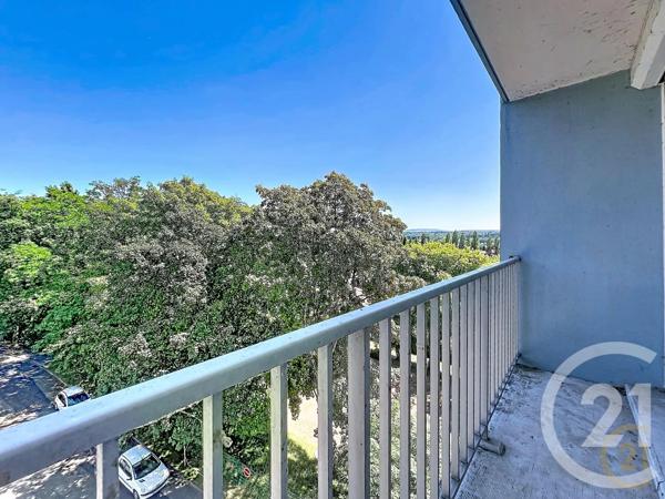 Appartement F6 à vendre  5 pièces - 106,66 m 2   MONTBELIARD  - 25