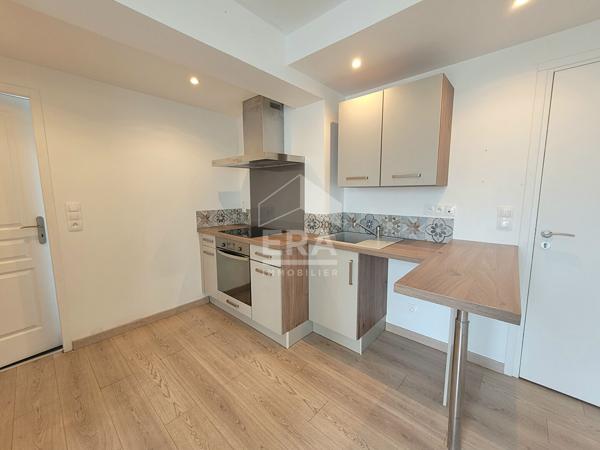 PAU : LOCATION-  T2 rénové de 33m²