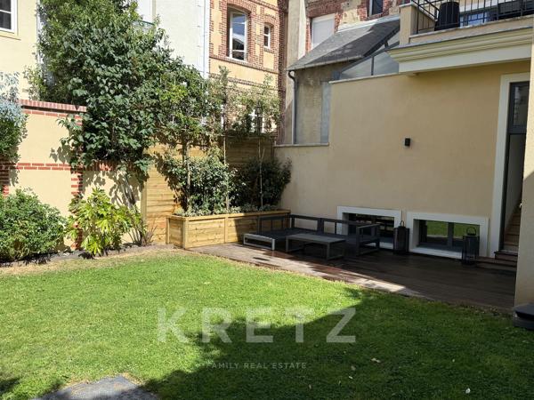 Deauville – Place Morny - Hôtel particulier d’architecte de 2023, jardin, ascenseur, garage