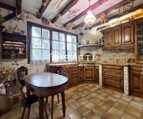 Maison familiale au fort potentiel – 160 m² (295 m² au sol) – Terrain 540 m² – Quartier Croix Blanche