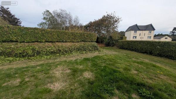 Terrain à Batir à vendre à Trélévern dans les Côtes-d'Armor (22660), ref : VT086-22143
