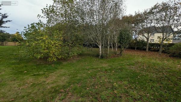 Terrain à Batir à vendre à Trélévern dans les Côtes-d'Armor (22660), ref : VT086-22143