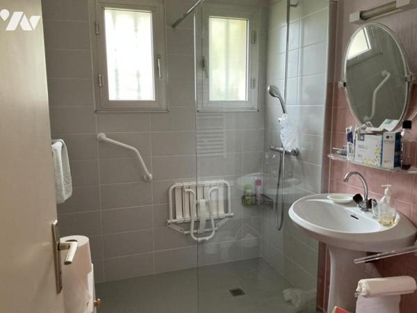A VENDRE VANNES quartier ST GUEN Maison 5 Pces terrain 900 m2