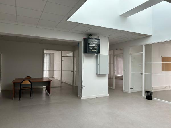 Bureaux à louer à Saint-Nazaire centre ville avec accès immédiat gare