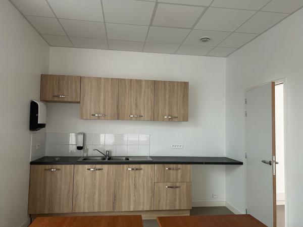 Bureaux à louer à Saint-Nazaire centre ville avec accès immédiat gare