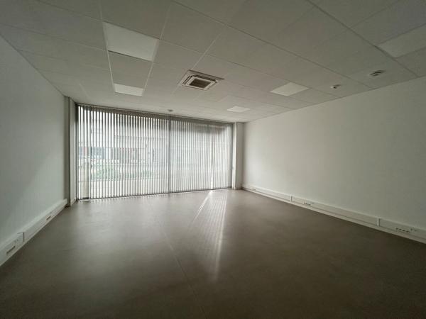 Bureaux à louer à Saint-Nazaire centre ville avec accès immédiat gare