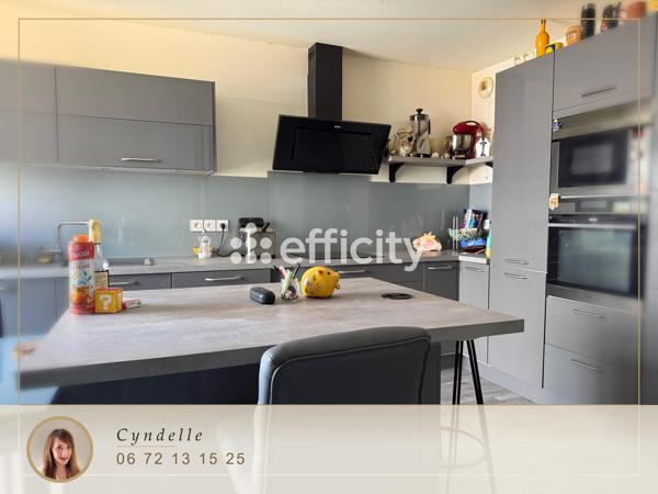 Appartement
         3 pièces
        - 65 m² Exclusivité 213 000 € *