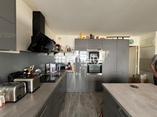 Appartement
         3 pièces
        - 65 m² Exclusivité 213 000 € *