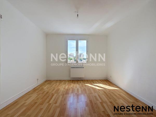Appartement 3 pièces à vendre à Aubagne - Dernier étage avec balcon et place de parking