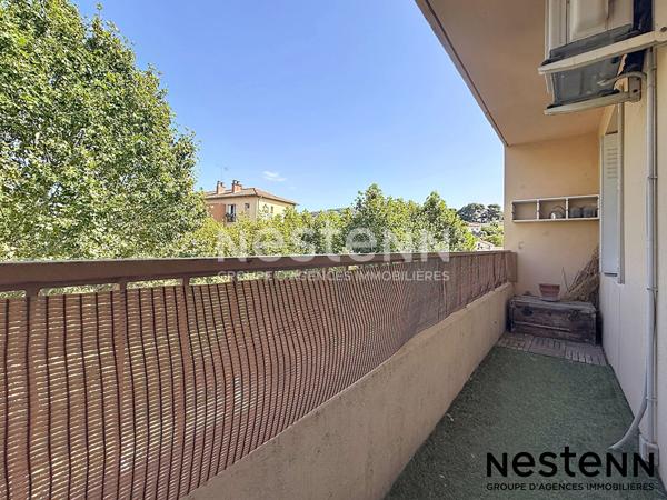 Appartement 3 pièces à vendre à Aubagne - Dernier étage avec balcon et place de parking