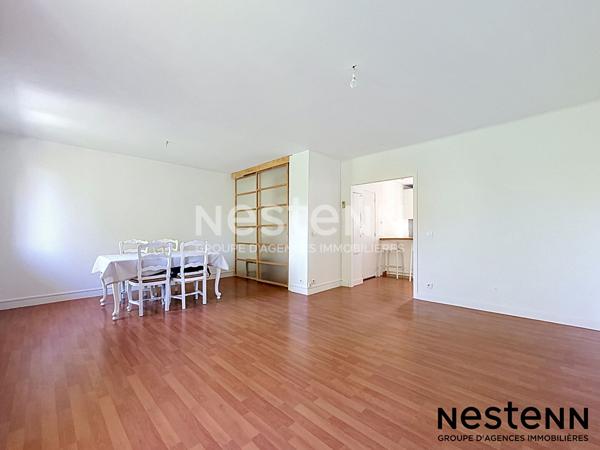 Appartement 3 pièces à vendre à Aubagne - Dernier étage avec balcon et place de parking