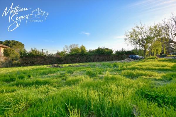 Terrain à vendre de 764,00 m² VAUGNERAY (69)