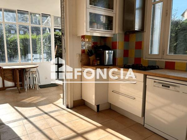 À vendre Maison 9 pièces 164.19 m² - Versailles 78000