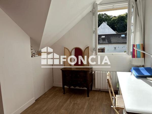 À vendre Maison 9 pièces 164.19 m² - Versailles 78000