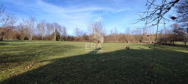 Terrain Damparis 2339 m2 dans un cadre magnifique et verdoyant.