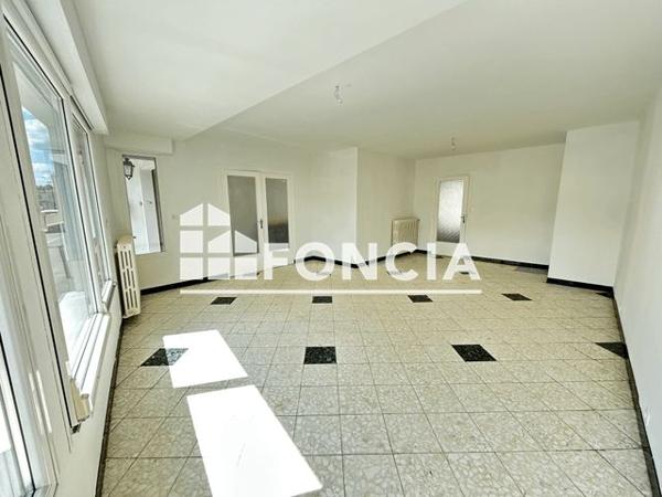 Location Maison 6 pièces 152.1 m² - 25 BIS AVENUE CHARLES DE GAULLE Laon 02000