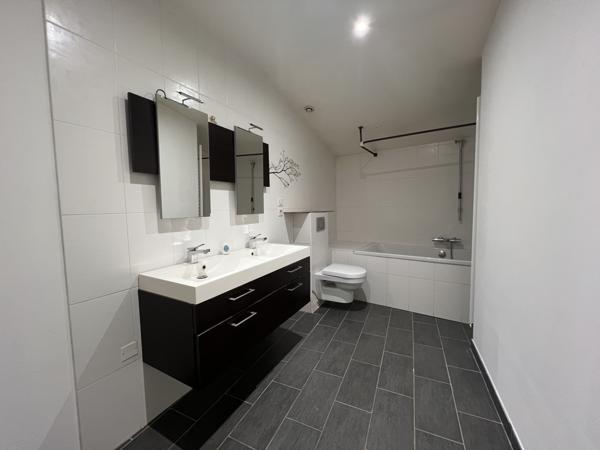 Maison rénovée avec grand garage et terrasse – Antraigues-sur-Volane