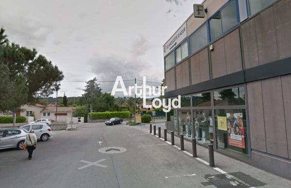 Bureaux 678 m² divisibles dès 120 m² à louer - Situation centrale - Grasse Quartier Val Paoute