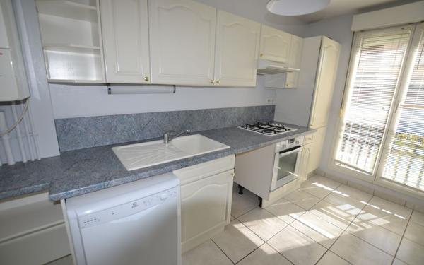 Appartement à louer    3 pièces •  Dijon