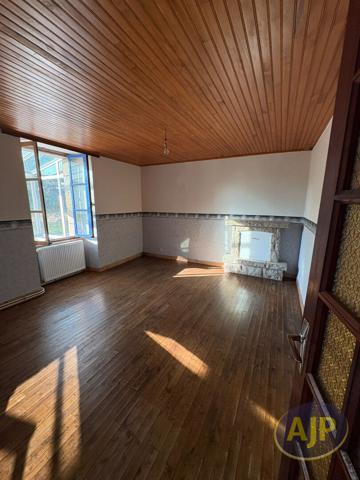 Location maison Cruguel : 610 € - AJP Immobilier Plumelec