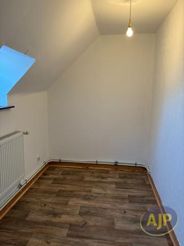 Location maison Cruguel : 610 € - AJP Immobilier Plumelec