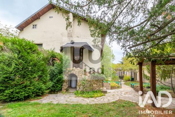 Maison à vendre 6 pièces 136 m² Le Vésinet