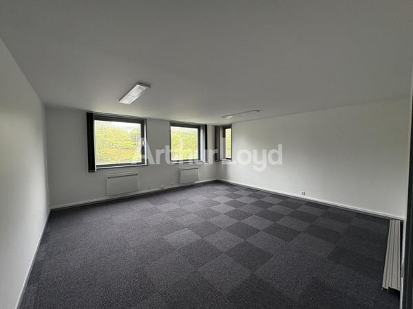 À louer : bureaux de 180 m² dans un cadre verdoyant et stratégique à Villeneuve d'Ascq