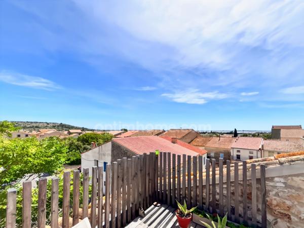 🏡 Investissement Unique à Lapalme - MAISON DIVISÉE EN 3 APPARTEMENTS AVEC TERRASSE ET VUE PANORAMIQUE