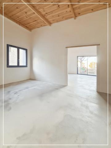 🏡 Investissement Unique à Lapalme - MAISON DIVISÉE EN 3 APPARTEMENTS AVEC TERRASSE ET VUE PANORAMIQUE