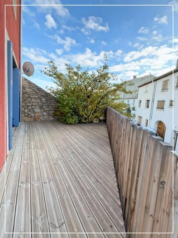 🏡 Investissement Unique à Lapalme - MAISON DIVISÉE EN 3 APPARTEMENTS AVEC TERRASSE ET VUE PANORAMIQUE