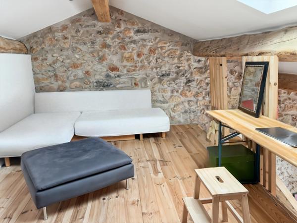 🏡 Investissement Unique à Lapalme - MAISON DIVISÉE EN 3 APPARTEMENTS AVEC TERRASSE ET VUE PANORAMIQUE