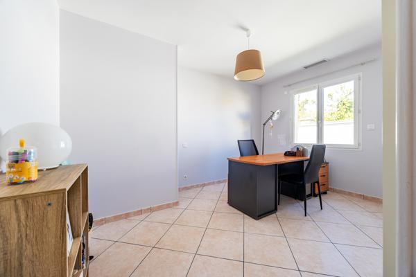 Maison
         6 pièces
        - 155 m² 615 000 € *