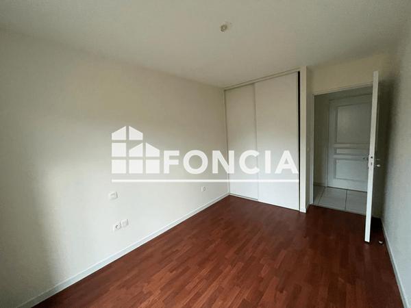 Location Appartement 3 pièces 63.39 m² - 20 RUE CAMILLE LEBEAU Chatellerault 86100