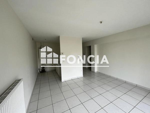 Location Appartement 3 pièces 63.39 m² - 20 RUE CAMILLE LEBEAU Chatellerault 86100