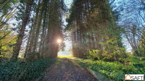 Beau terrain à bâtir de 2000m², école et commerces à pied