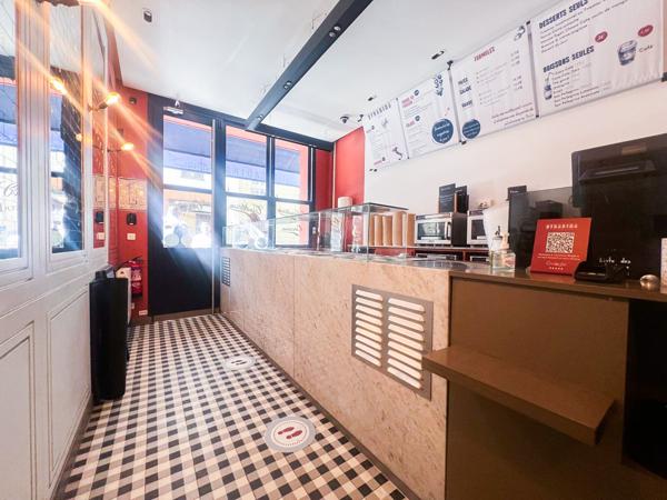 Fonds De Commerce - 48 m²