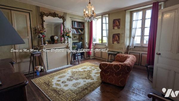 MAISON DE CARACTERE AU PORT JARDIN SUD