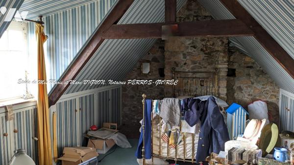 MAISON DE CARACTERE AU PORT JARDIN SUD