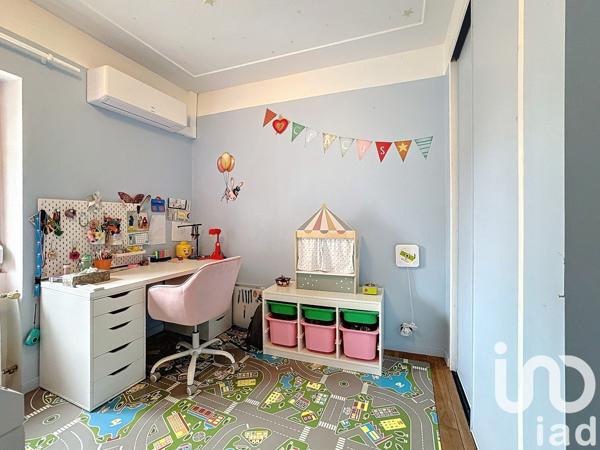 Maison 5 pièces de 131 m² à Le Vernet (03200)