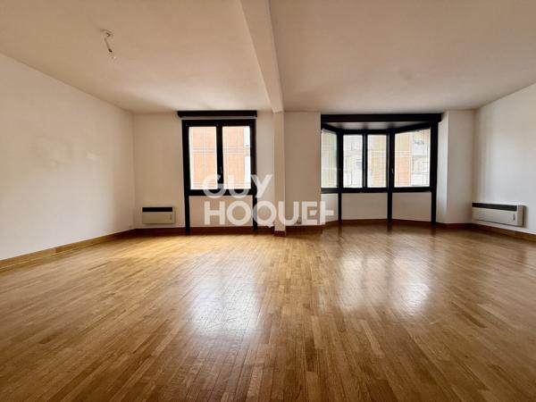 Appartement à louer de 5 pièces de 142 m² avec garage double