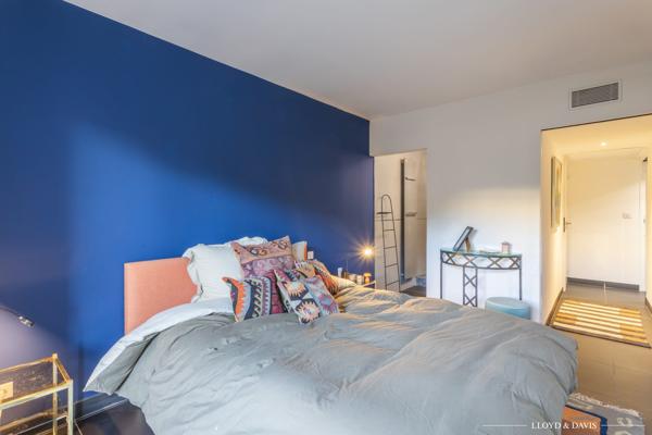 PARC BORELY- Marseille 8ème- T3 avec terrasse et stationnement dans une résidence de standing sécurisée.