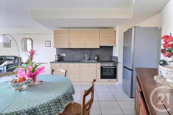 Appartement F3 à vendre  3 pièces - 61 m2 FREJUS - 83