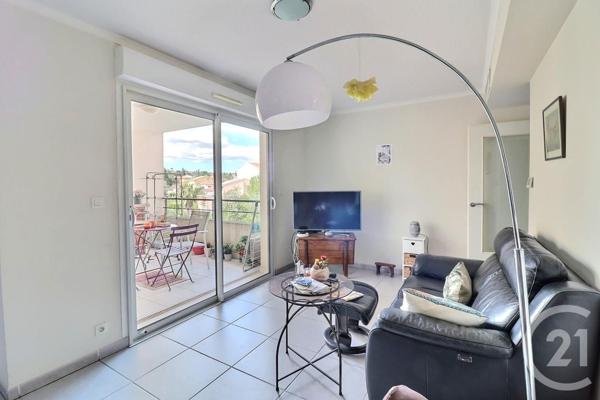 Appartement F3 à vendre  3 pièces - 61 m2 FREJUS - 83