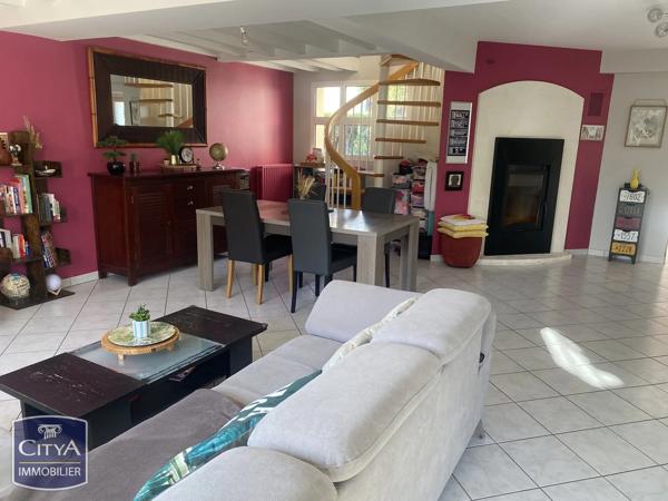 Maison à vendre 6 pièces 126m² Bonchamp-lès-Laval (53960)