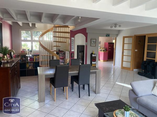 Maison à vendre 6 pièces 126m² Bonchamp-lès-Laval (53960)